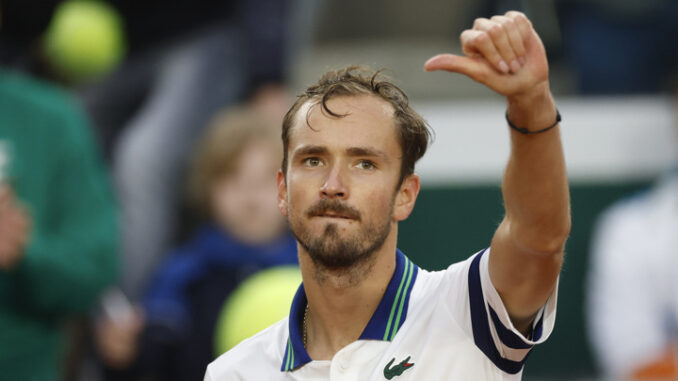 daniil-medvedev-oskorbil-sudju-v-hode-matcha-us-open-313b278.jpg